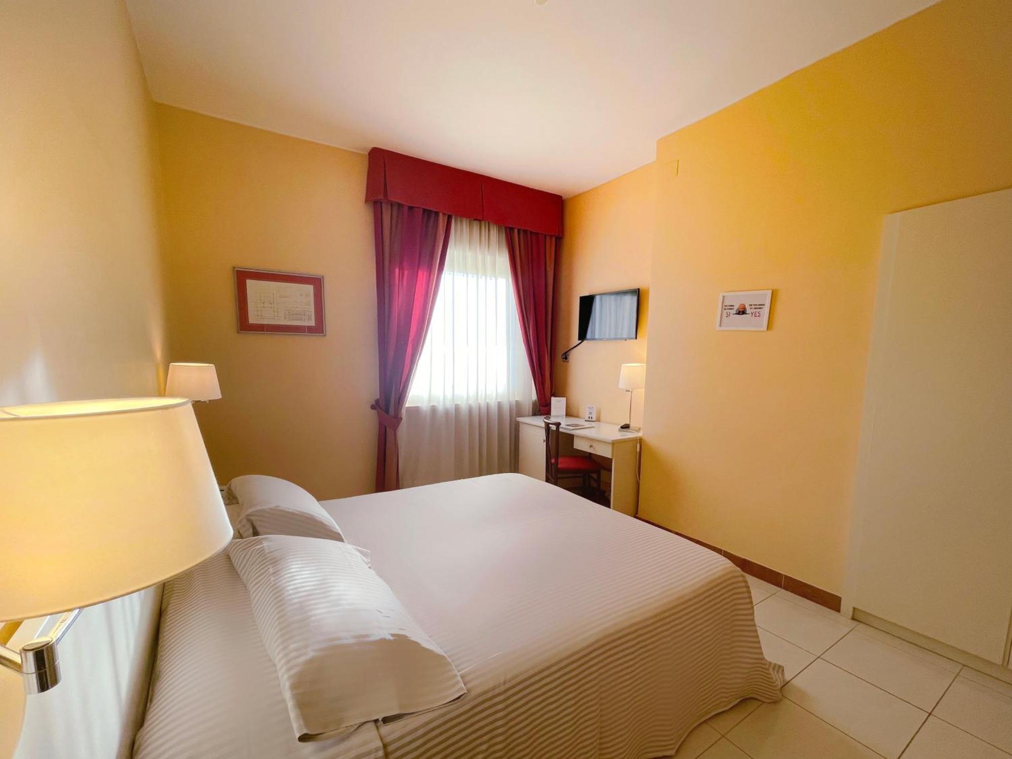 Barion Hotel&Congressi Exterior foto